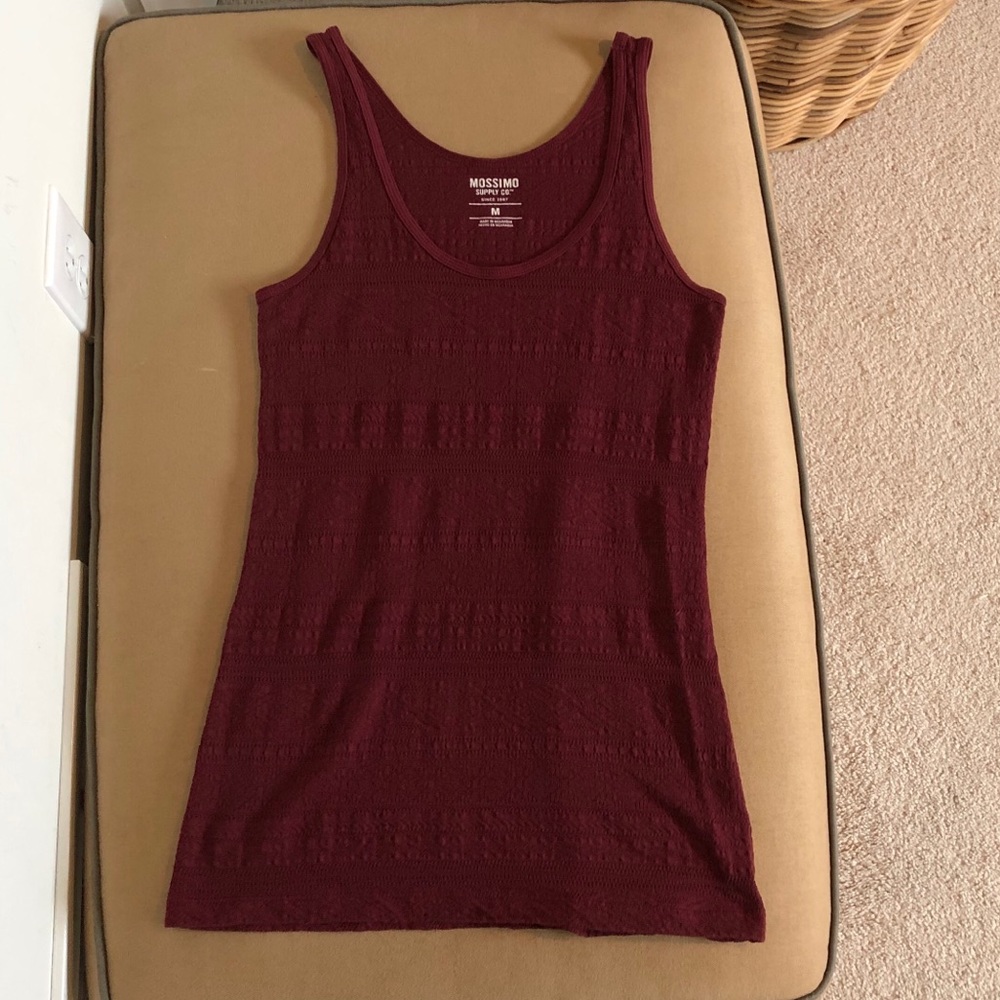Burgundy Ladies Women’s Mossimo Tank Size Medium